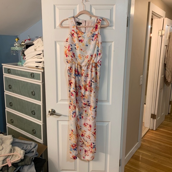 Silk patterned high low asymmetrical dress - Picture 1 of 6